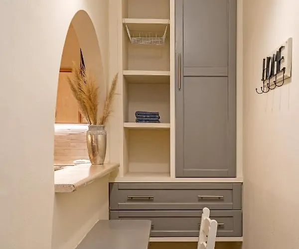 Melissaratos * Argostoli (Kefalonia)